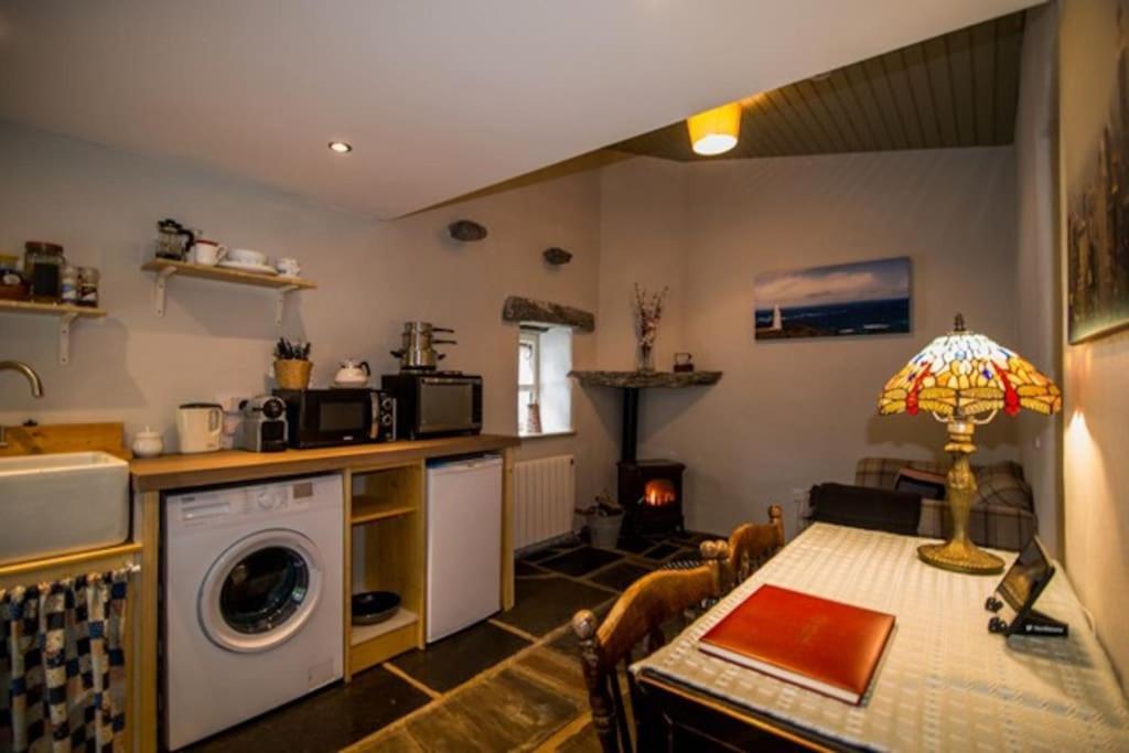 Fermoyle Properties Glynn'S Cottage Fanore Exterior photo